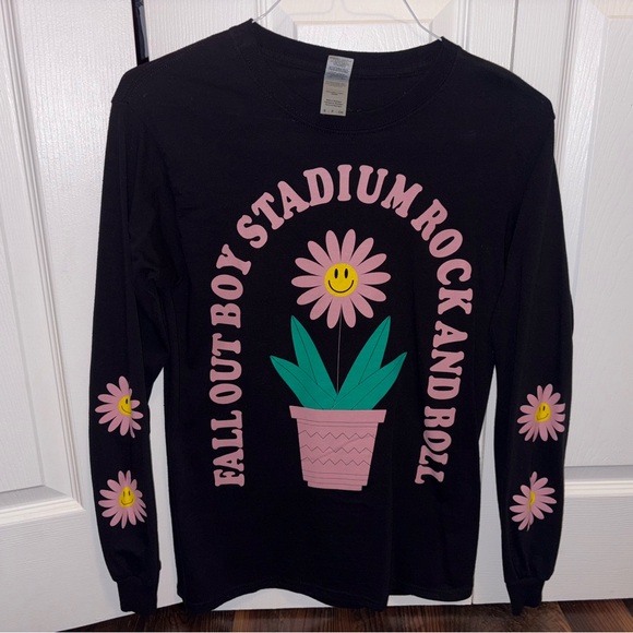 Fall Out Boy 2021 Stadium Tour Gildan Black Long Sleeve Tee - Picture 1 of 3